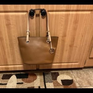 MK Handbag! Like New!!